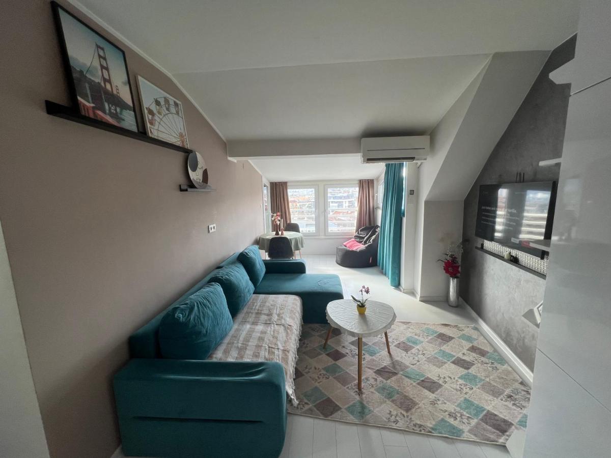 Town Place Apartment Kŭrdzhali Esterno foto