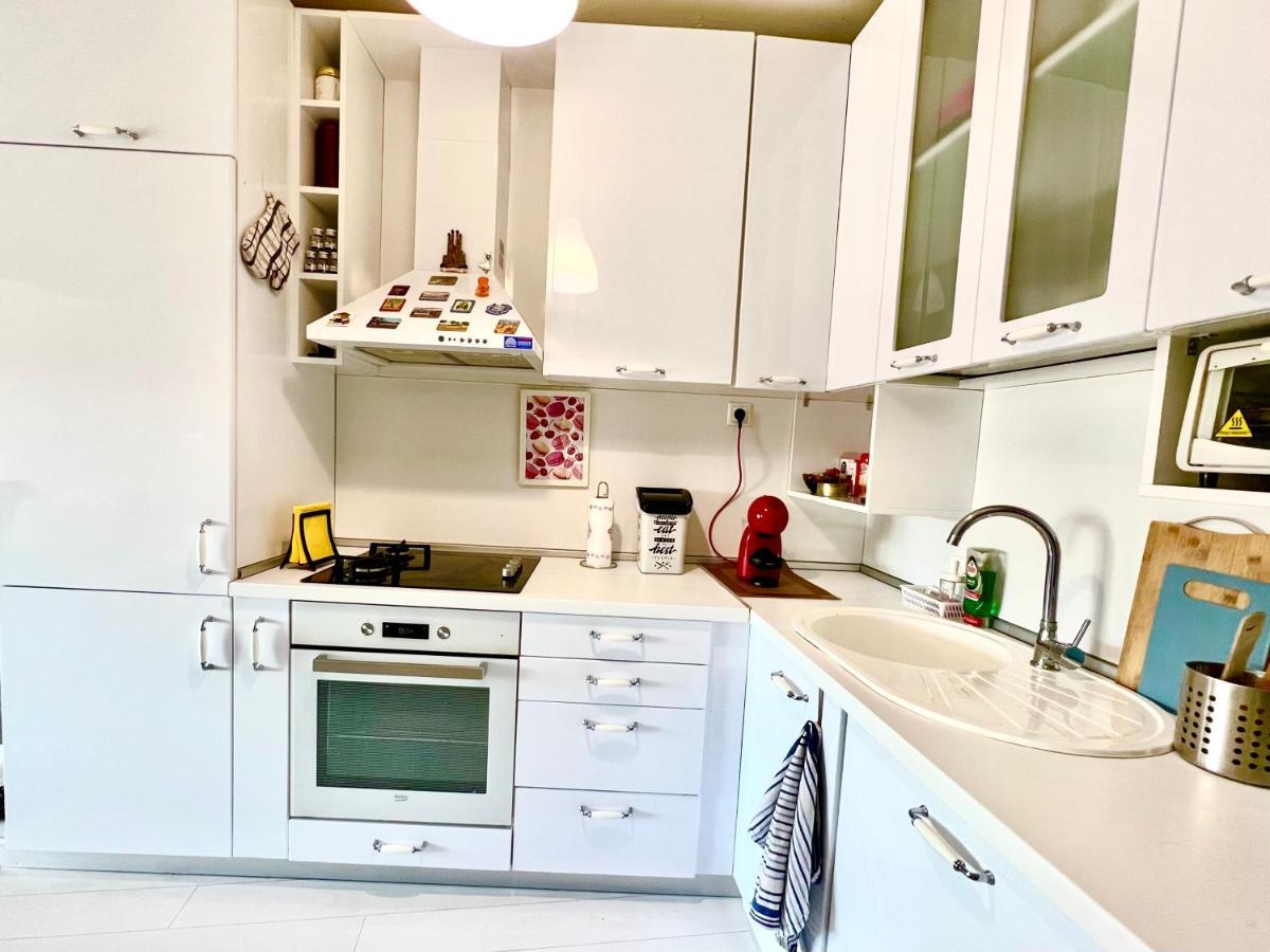 Town Place Apartment Kŭrdzhali Esterno foto